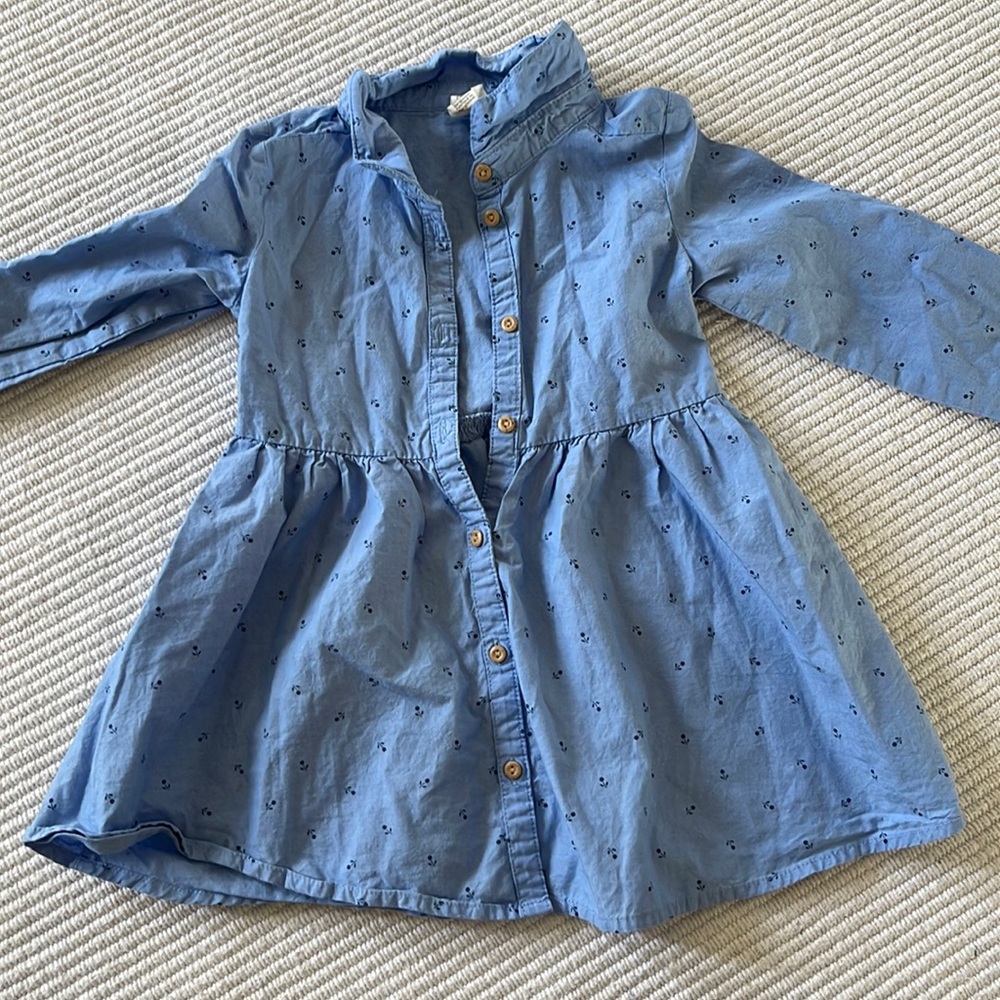 Blue dress